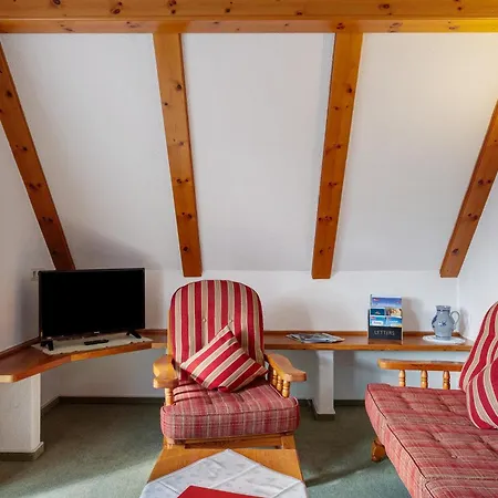 Gæstehus Im Grund 3*